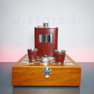 ست قمقمه جیبی و شات چرمی طرح شطرنج