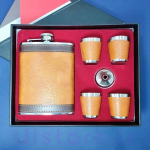 ست قمقمه جیبی و شات طرح چرم قهوه ای دو رنگ